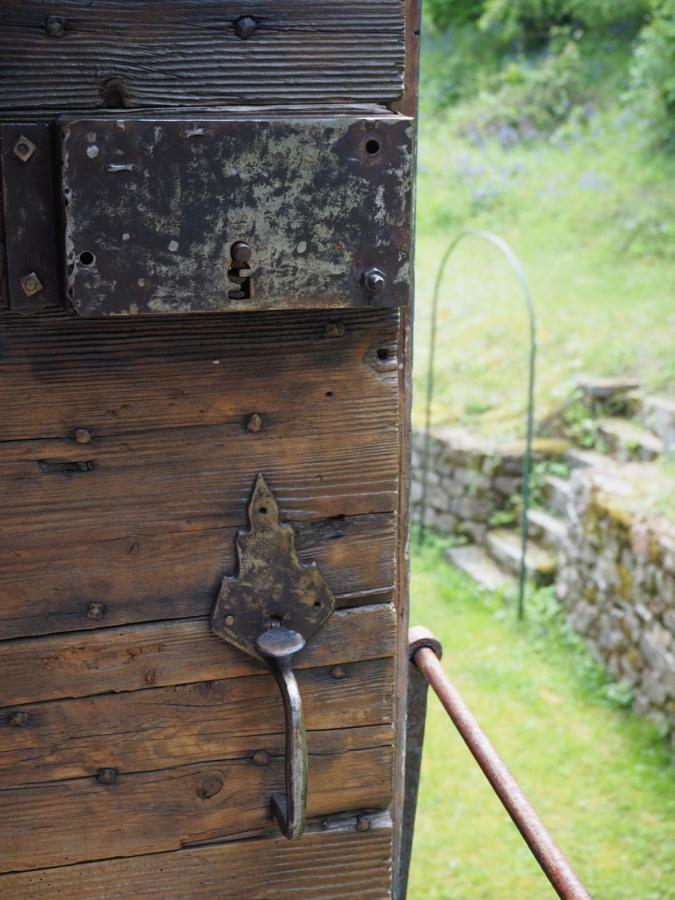Le Chatel En Beaujolais